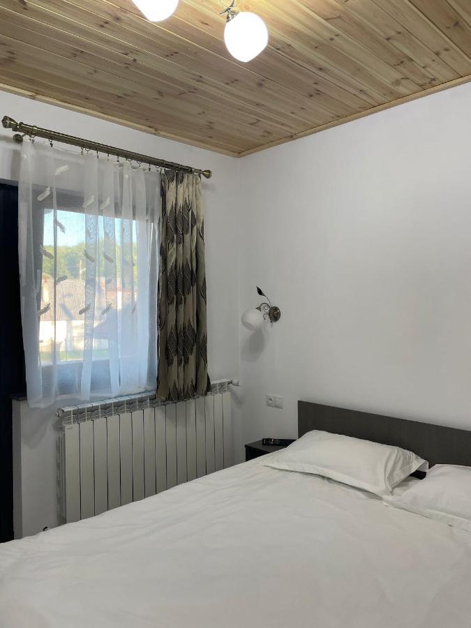 Casa De Langa Padure Hotel Sighetu Marmatiei Bagian luar foto