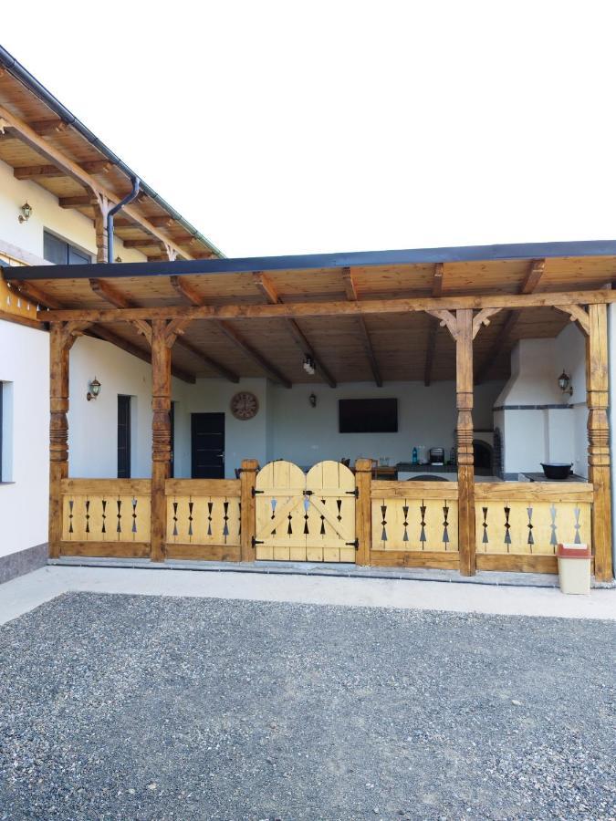 Casa De Langa Padure Hotel Sighetu Marmatiei Bagian luar foto