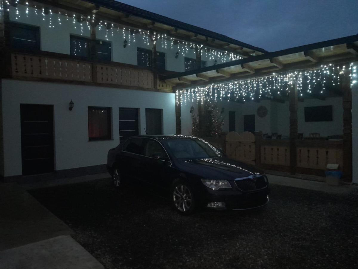 Casa De Langa Padure Hotel Sighetu Marmatiei Bagian luar foto